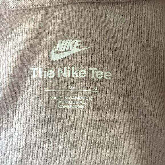 Nike Graphic Tee in Light Pink Sz L - Picture 4 of 5